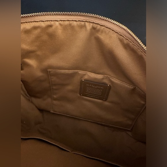 Coach Leather Elle Hobo in Light Saddle and Brass Carriage Logo EUC - Picture 10 of 13